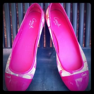 (SOLD) Coach Signature Flats